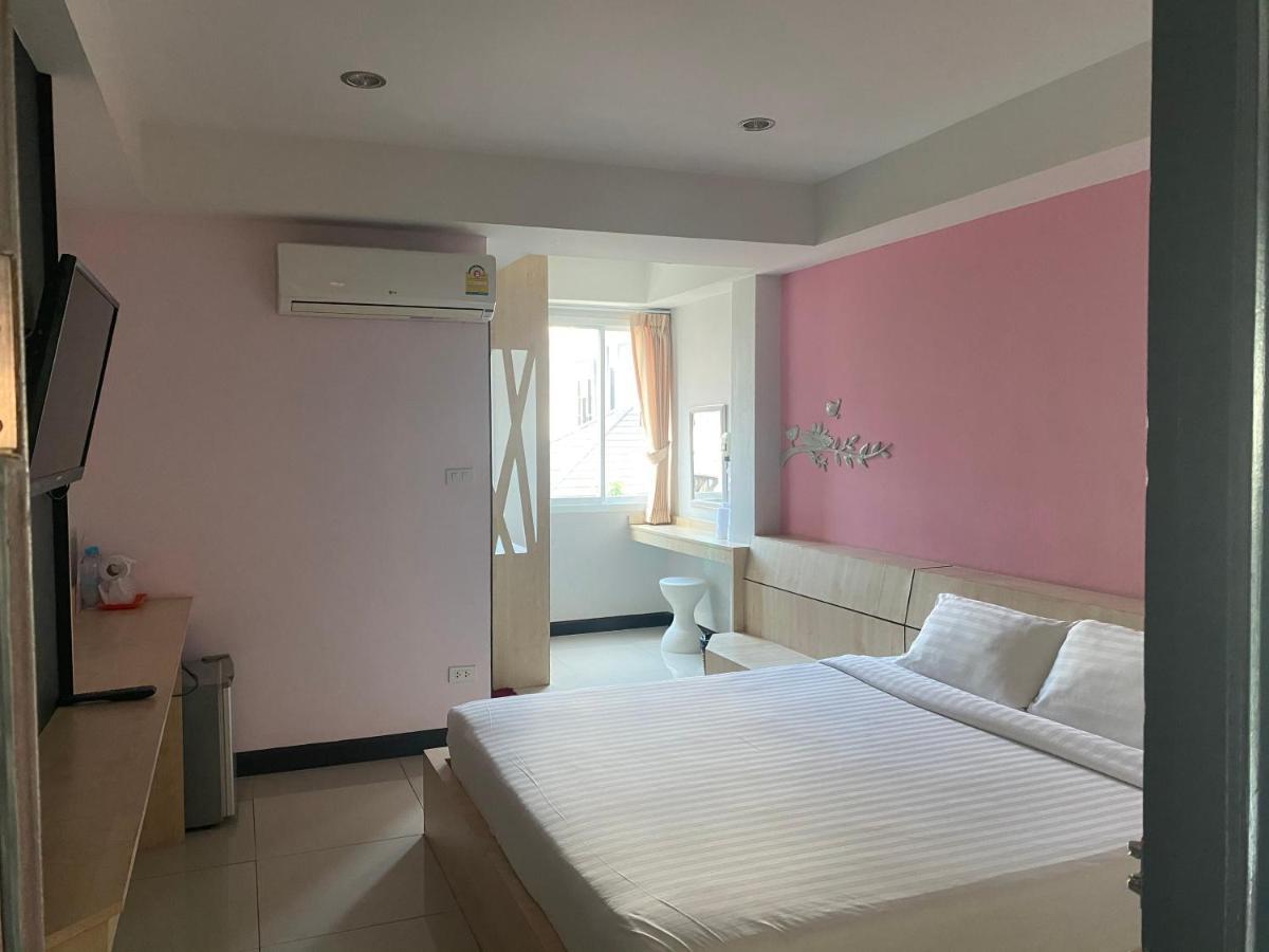 Hotel Le Lerts Living Khon Kaen Ngoại thất bức ảnh