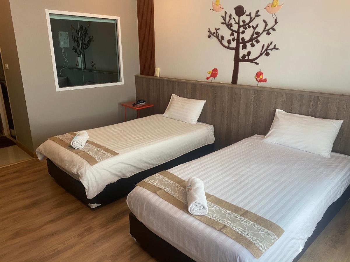 Hotel Le Lerts Living Khon Kaen Ngoại thất bức ảnh