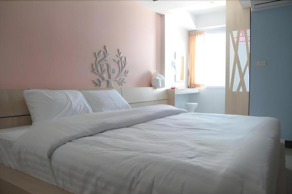 Hotel Le Lerts Living Khon Kaen Ngoại thất bức ảnh