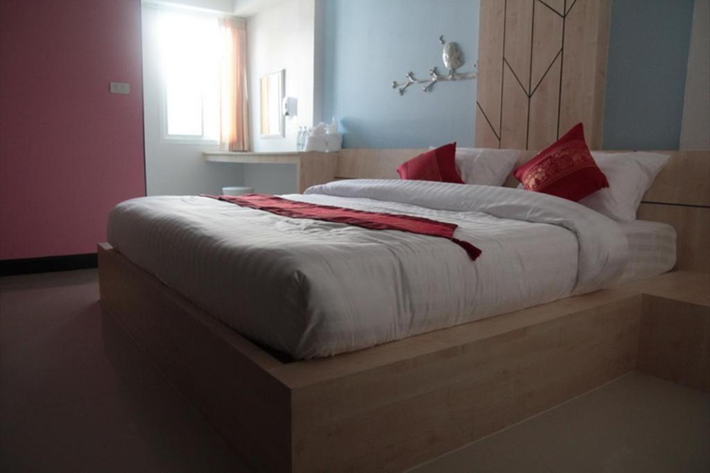 Hotel Le Lerts Living Khon Kaen Phòng bức ảnh
