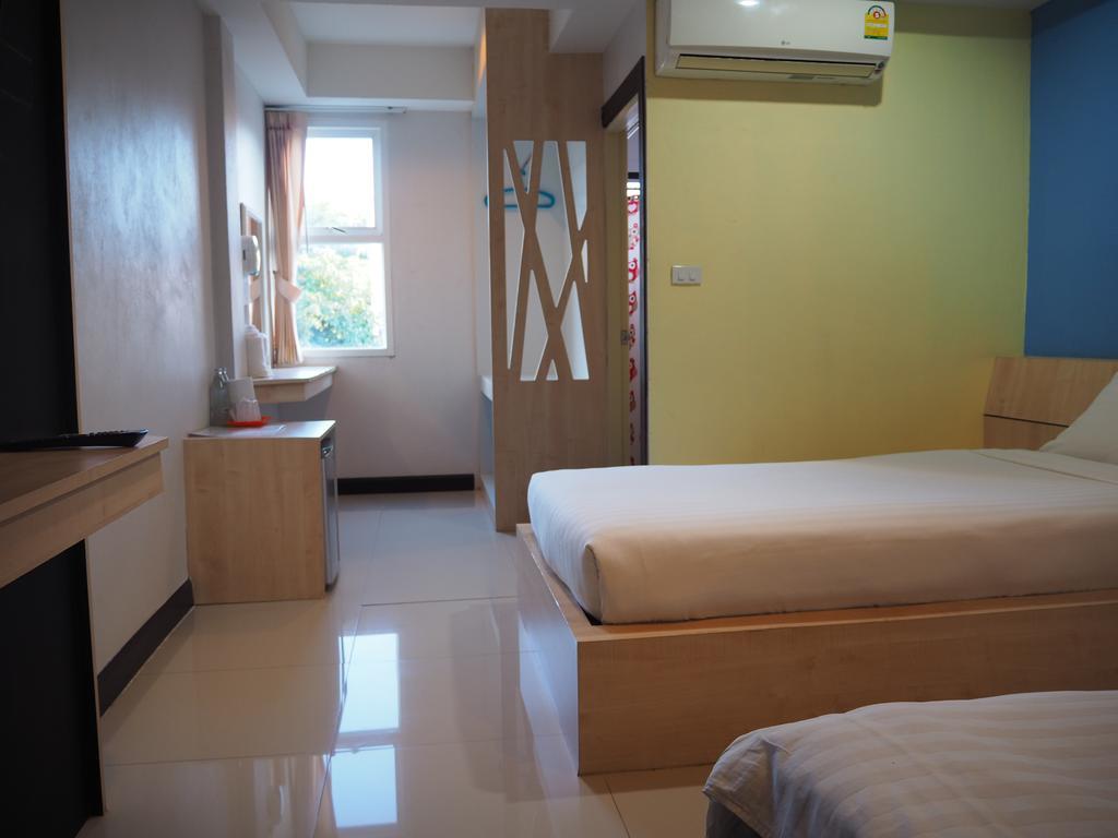 Hotel Le Lerts Living Khon Kaen Ngoại thất bức ảnh