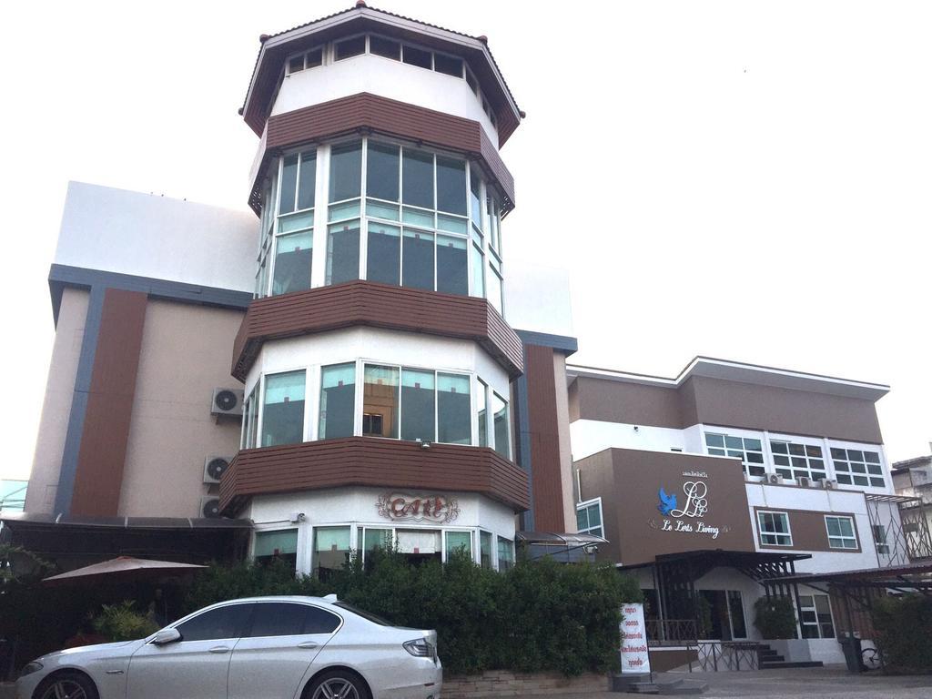 Hotel Le Lerts Living Khon Kaen Ngoại thất bức ảnh