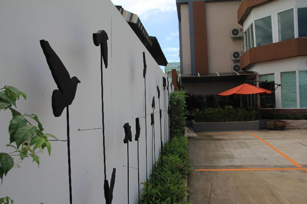 Hotel Le Lerts Living Khon Kaen Ngoại thất bức ảnh